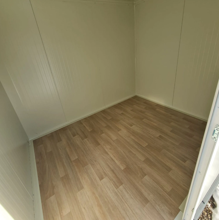Galerie microdepozitare 18